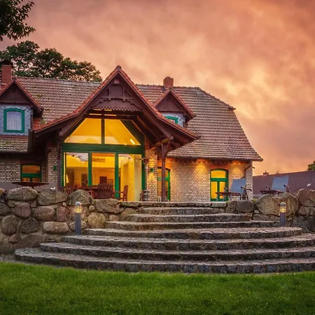 J1 Idyllisches Mit Seeblick