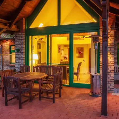 J1 Idyllisches Mit Seeblick Nyaraló