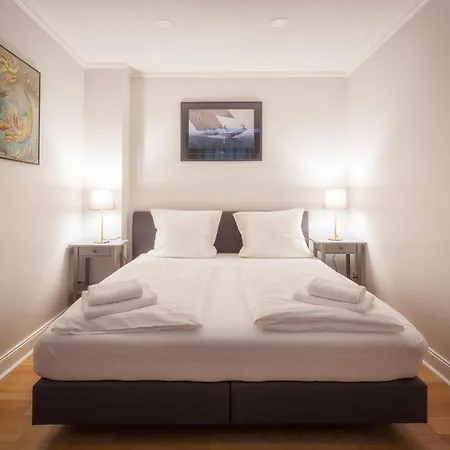 J1 Idyllisches Mit Seeblick *