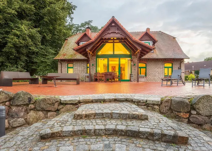 J1 Idyllisches Mit Seeblick Ferienhaus Julchendorf