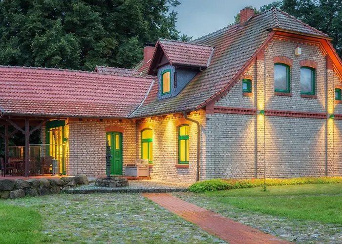 J1 Idyllisches Mit Seeblick * Julchendorf