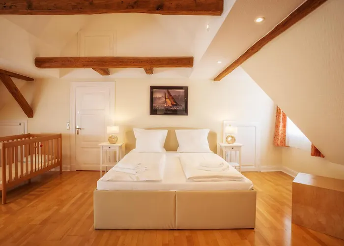 J1 Idyllisches Mit Seeblick *